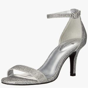 Bandolino Madia‎ Silver Heeled Open Toe Ankle Strap Dress Sandals Size 9